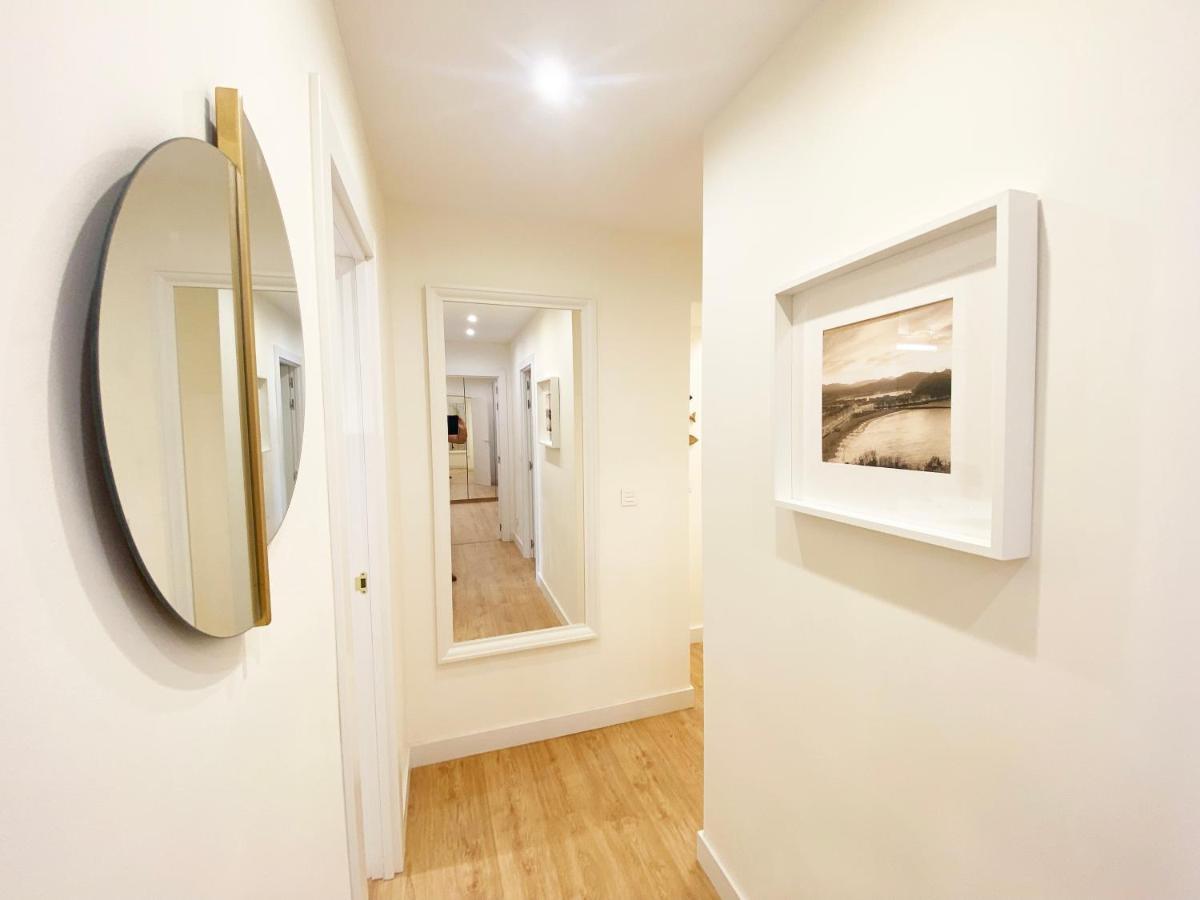 Miramar Luxurious Flat, 3 Double Rooms, Free Parking, Terrace, Completely New サン・セバスティアン エクステリア 写真