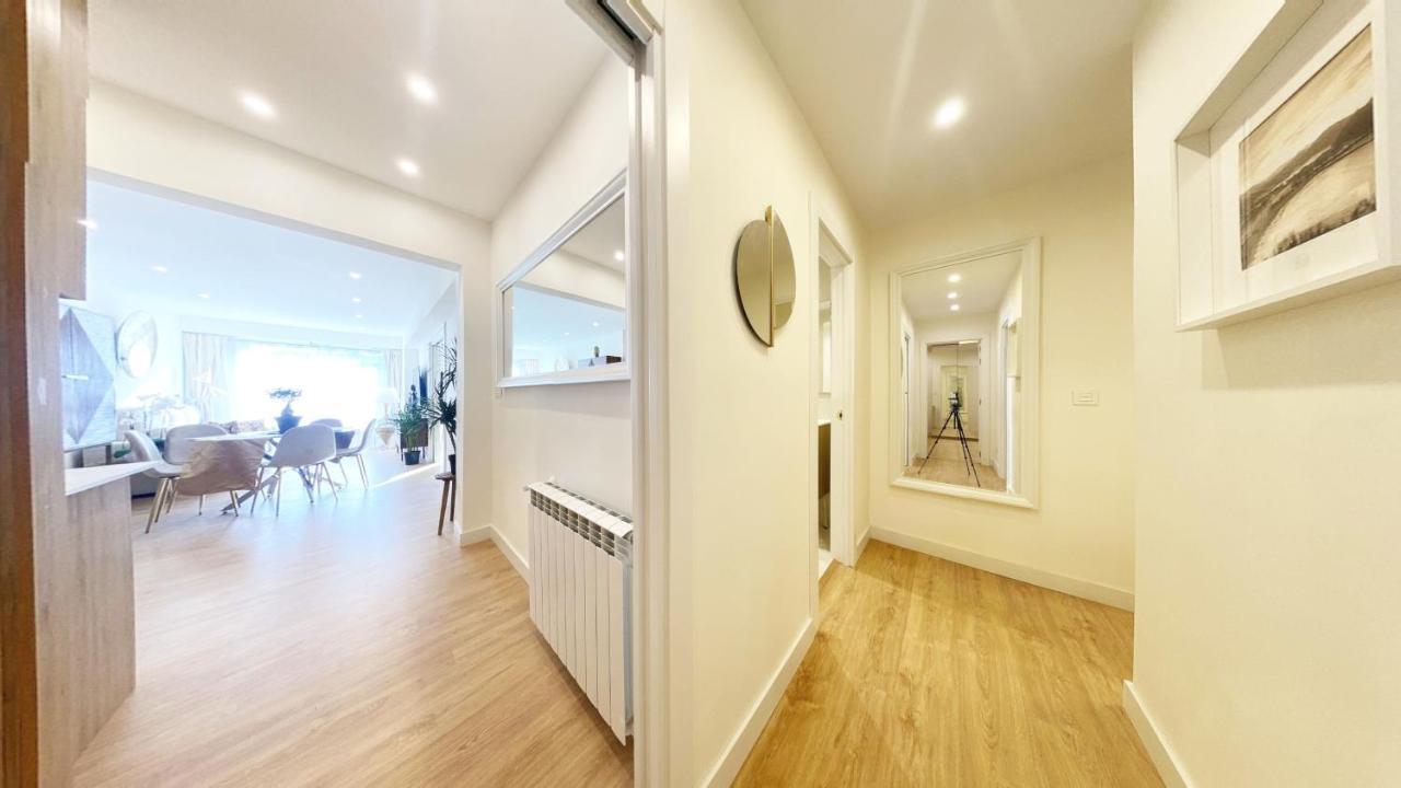 Miramar Luxurious Flat, 3 Double Rooms, Free Parking, Terrace, Completely New サン・セバスティアン エクステリア 写真