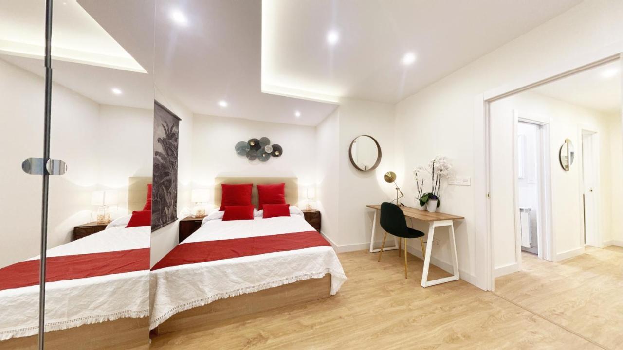 Miramar Luxurious Flat, 3 Double Rooms, Free Parking, Terrace, Completely New サン・セバスティアン エクステリア 写真