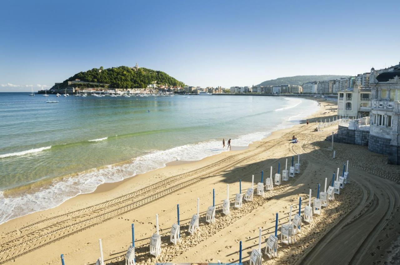 Miramar Luxurious Flat, 3 Double Rooms, Free Parking, Terrace, Completely New サン・セバスティアン エクステリア 写真