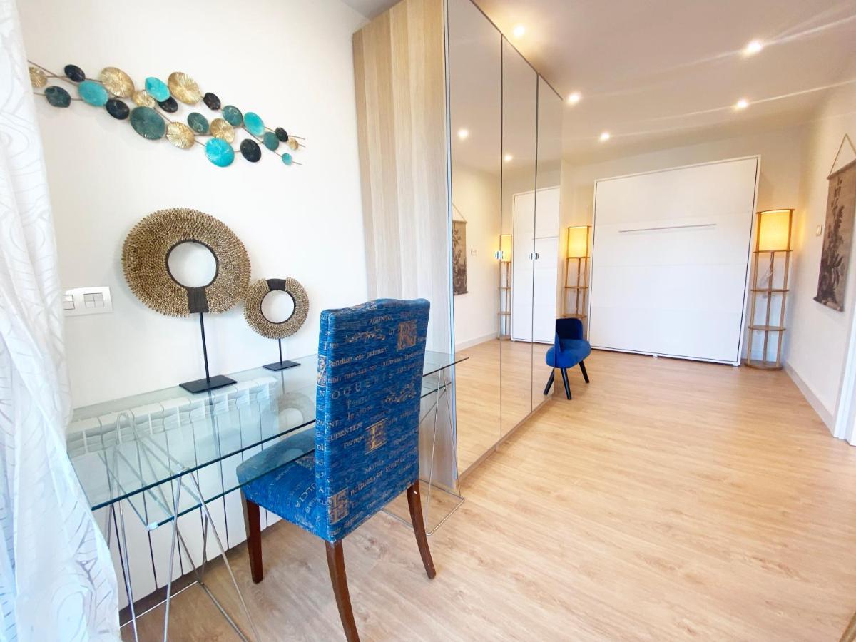 Miramar Luxurious Flat, 3 Double Rooms, Free Parking, Terrace, Completely New サン・セバスティアン エクステリア 写真